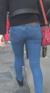 经典蓝牛包臀少妇