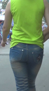 紧身牛仔少妇屁股大