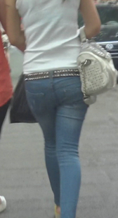 性感牛仔小妹夹得紧