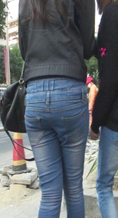 高挑蓝牛小少妇