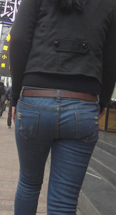 紧身牛仔小妹屁股大