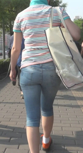 腰细屁股圆又紧