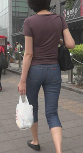 高挑宽臀小少妇