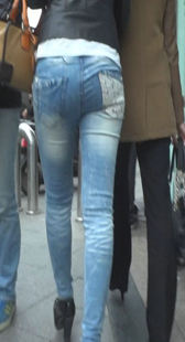 高跟牛仔细腰大屁股