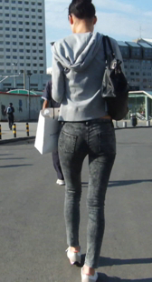 腰细屁股大走路夹不紧