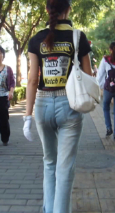 高挑灰牛OL上楼梯