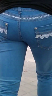 包臀牛仔小少妇