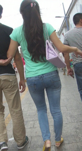 紧牛小少妇腿美