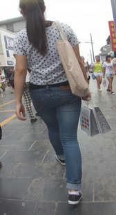 黑牛小妹屁股就是大