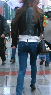 高挑长腿蓝牛少妇