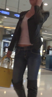 超紧蓝牛宽臀少妇