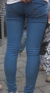 蓝牛包臀紧身小少妇
