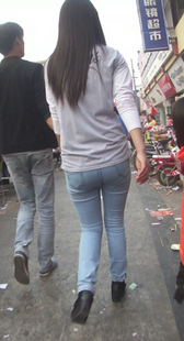 街拍紧身少妇视频