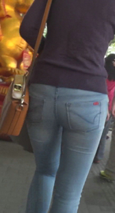 超紧包臀牛仔腿变形