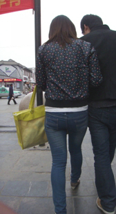 跟拍紧牛小妹视频