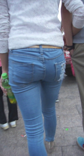 包臀蓝牛如此性感