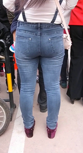 重口味成熟少妇包臀牛仔