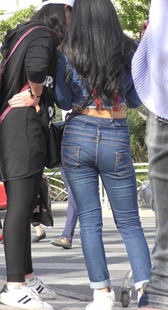 超紧饱满蓝牛长发少女