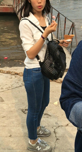 美少女腰细屁股大