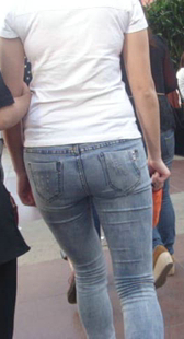 成熟少妇牛仔包臀