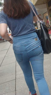 高腰大屁股紧牛少妇