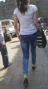 长腿宽臀蓝牛少妇