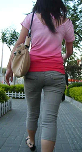 包臀灰紧牛仔小少妇