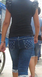 七分紧牛小少妇