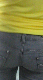 超紧圆臀牛仔小妹