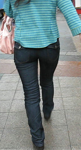 深沟黑牛很会扭