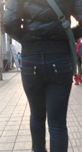 细高跟紧身黑牛