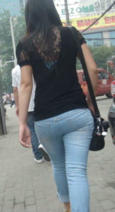 细腰大屁股蓝牛美少妇