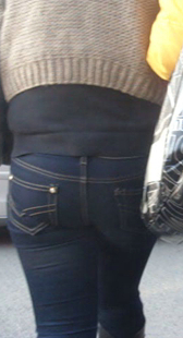 黑牛包臀口味重