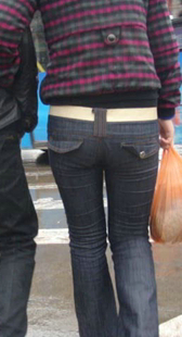 紧身牛仔细长腿