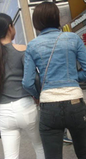 白牛黑牛两极品臀