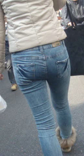 蓝牛紧身包臀小妹