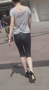 细高跟七分黑牛