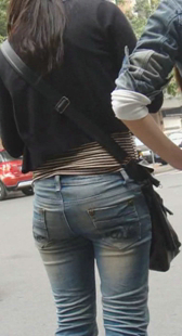 翘臀美胸小少妇