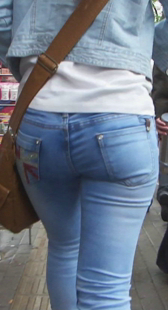 紧身蓝牛小少妇视频