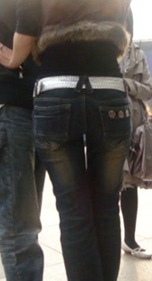 性感紧身黑牛好身材