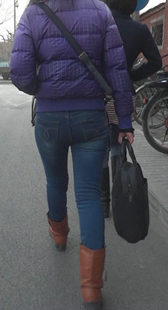 冬天街拍紧牛小少妇