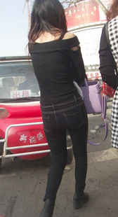 高跟细长腿黑牛OL