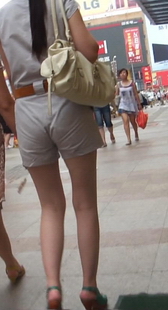 跟拍少妇屁股扭得厉害