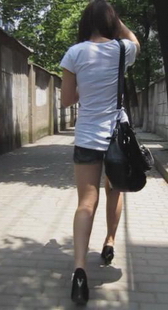 跟拍少女美腿