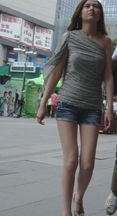 好清凉的美腿少女