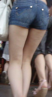 这身打扮绝对性感