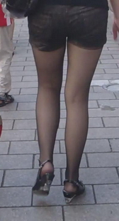 悍牛大师怀旧经典热裤墨镜黑丝丰满腿美眉