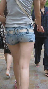 少妇的屁股圆又翘极品