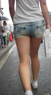 跟拍小妹屁股大