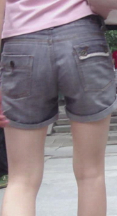 成熟少妇的屁股就是宽大